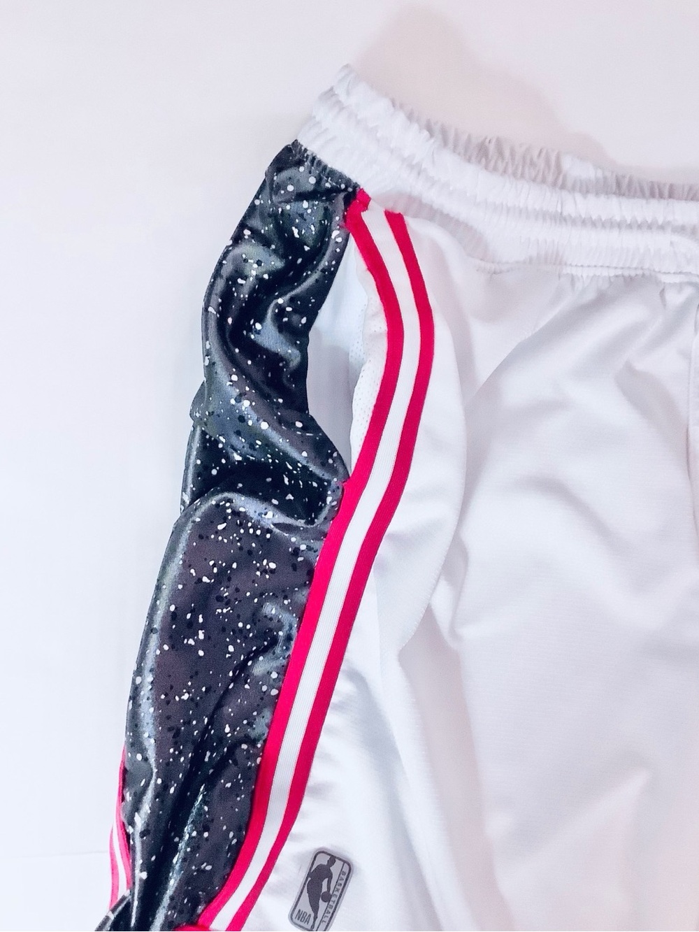 Taylor Swift T-Shirt & NBA Shorts. Size XL-XXL - Picture 7 of 7